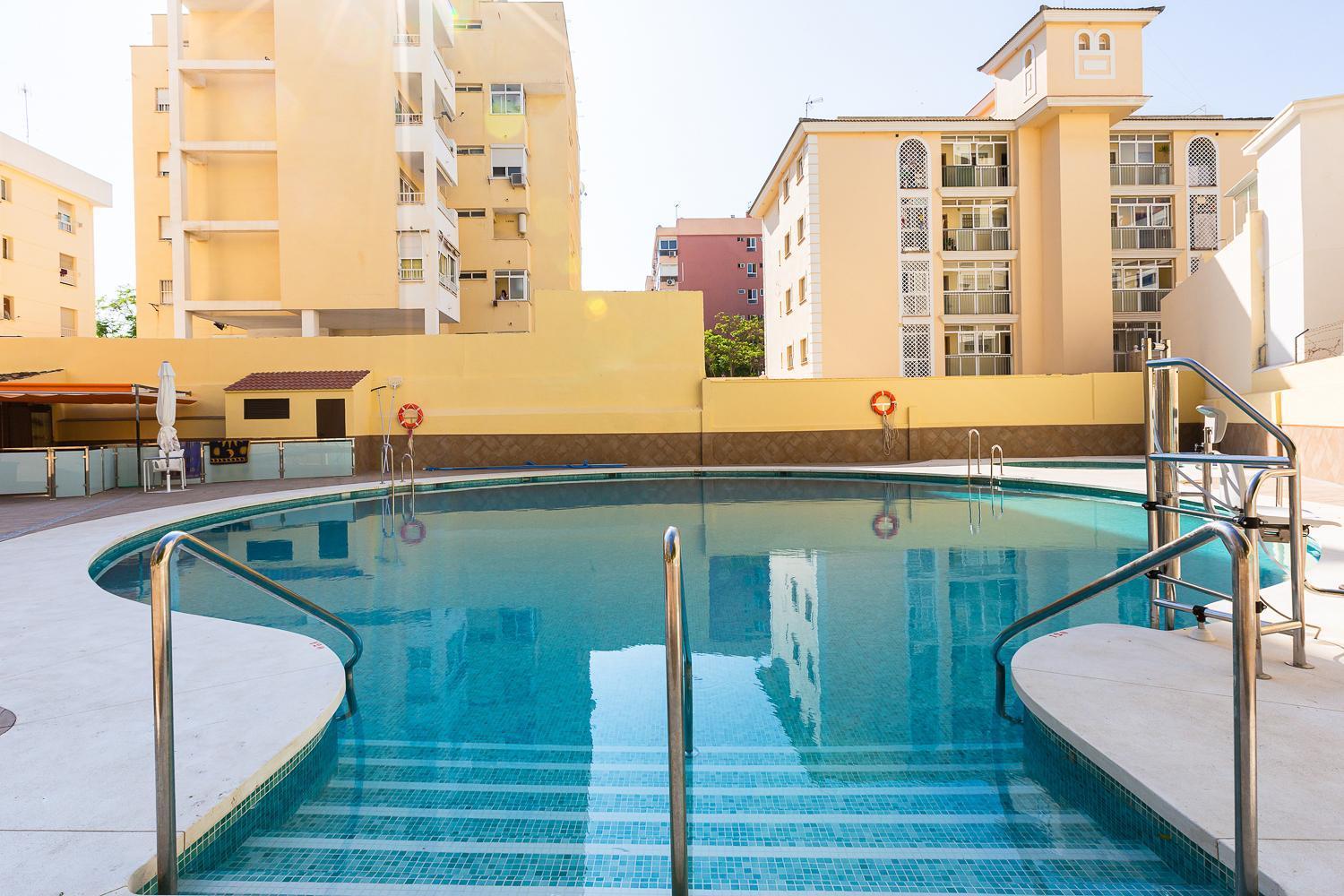 Ver952 - Vistas Mar Y Piscina, Wifi, Playa 600 Metros, Centro 150 Metros Торремолінос Екстер'єр фото