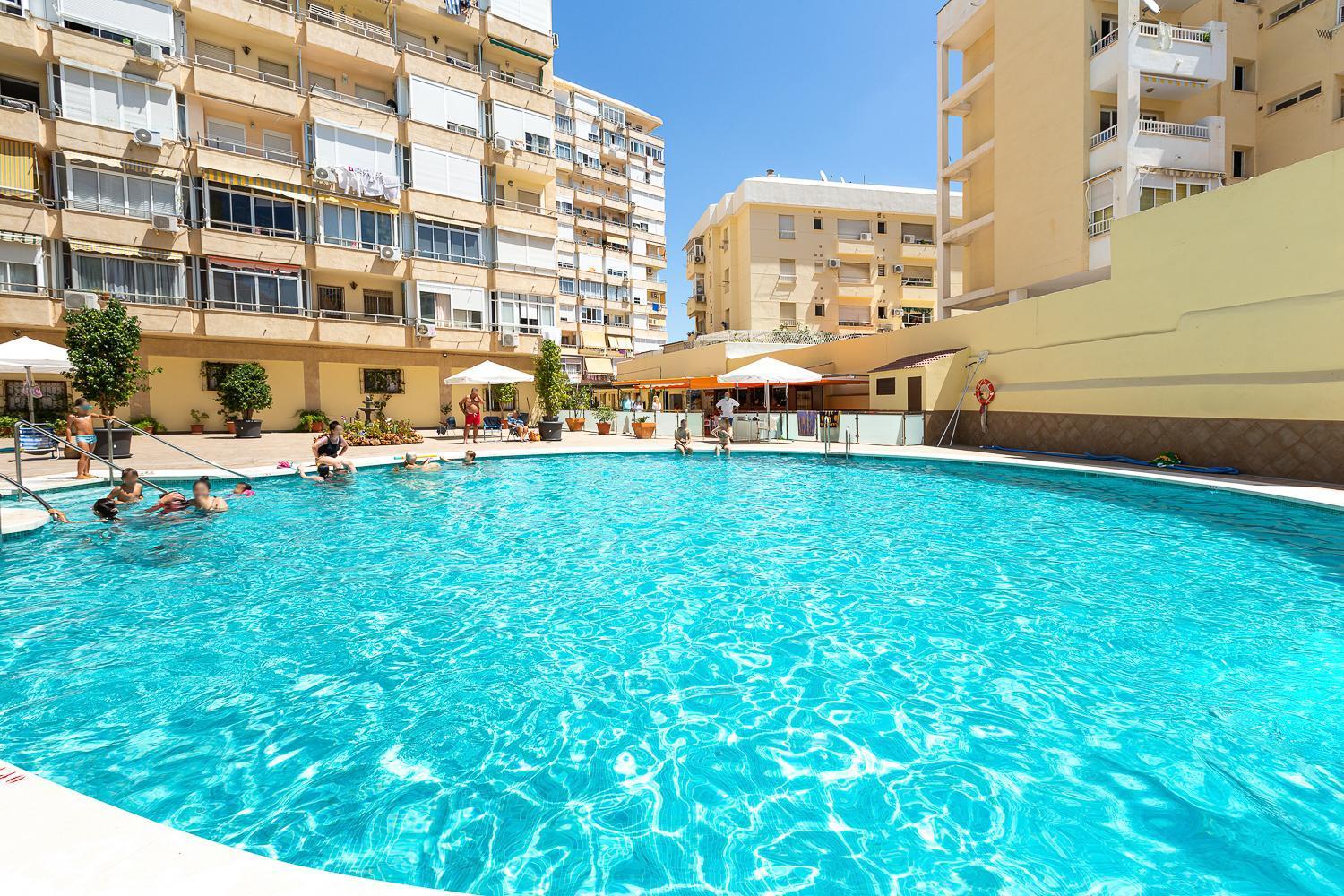 Ver952 - Vistas Mar Y Piscina, Wifi, Playa 600 Metros, Centro 150 Metros Торремолінос Екстер'єр фото